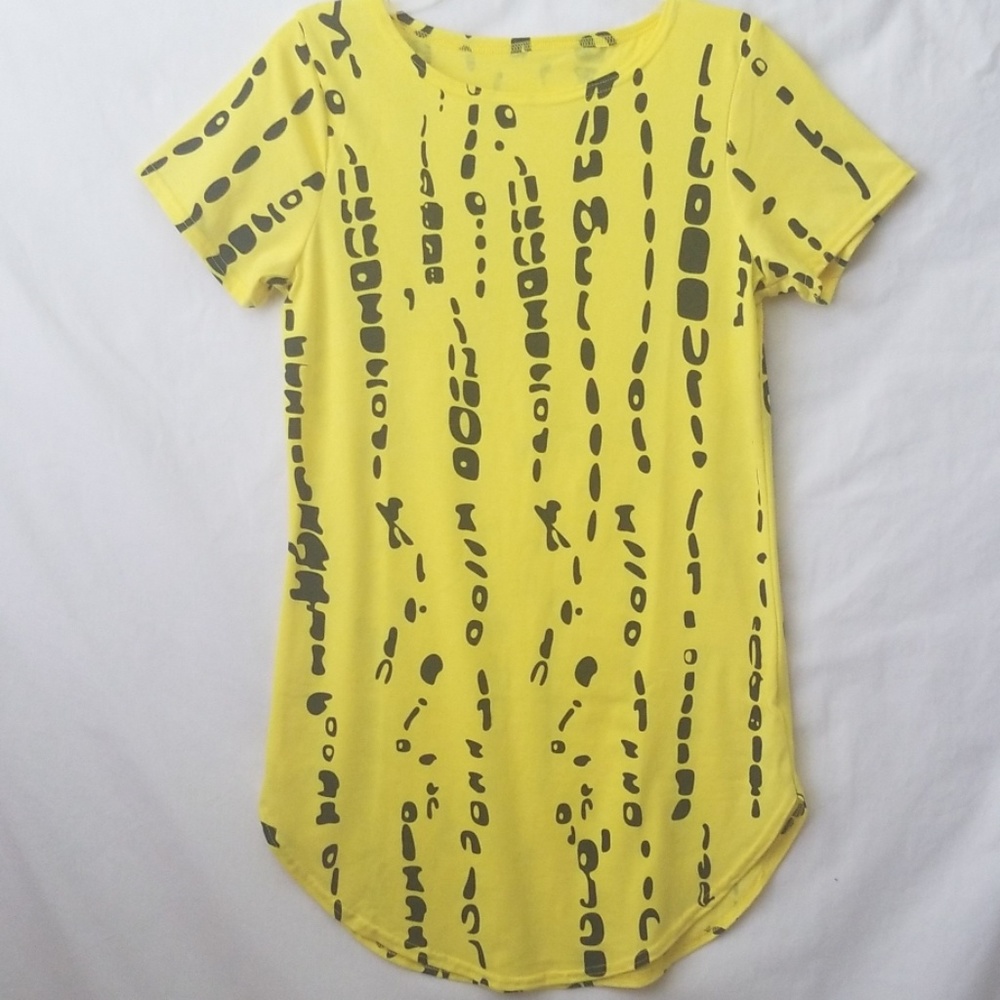 NWOT Vestidos tunic top